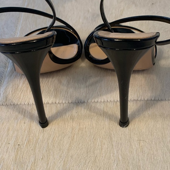 Sandals - Picture 4 of 6